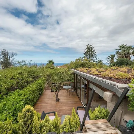 Holiday home Strelitzia Among Avocados